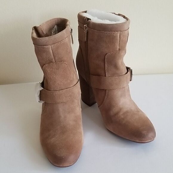 Vince Camuto Simlee Taupe Suede Bootie, NEW, SZ. 9 - Picture 1 of 9